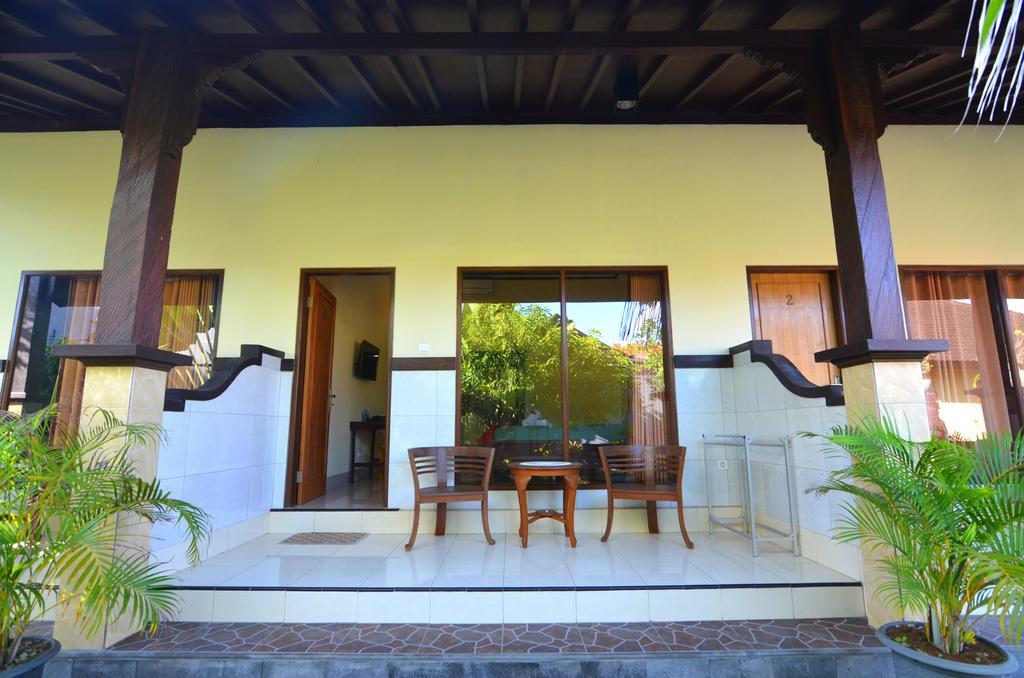 Arik Homestay Canggu Extérieur photo